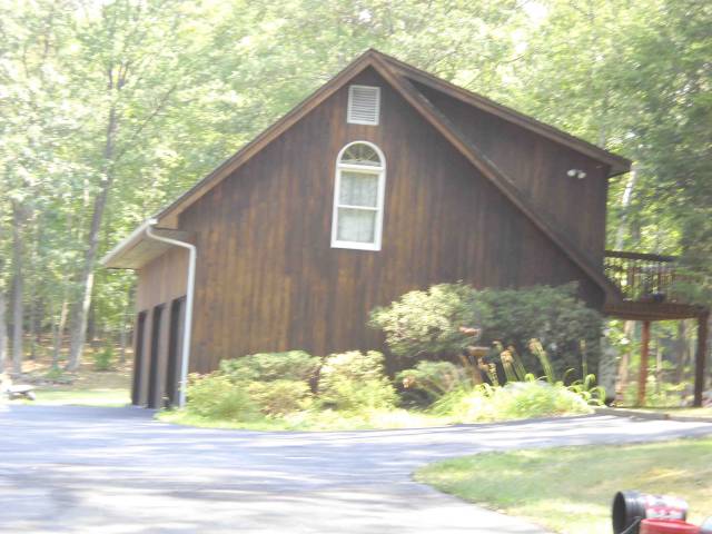 Building photograph for 11 PARTRIDGE LN